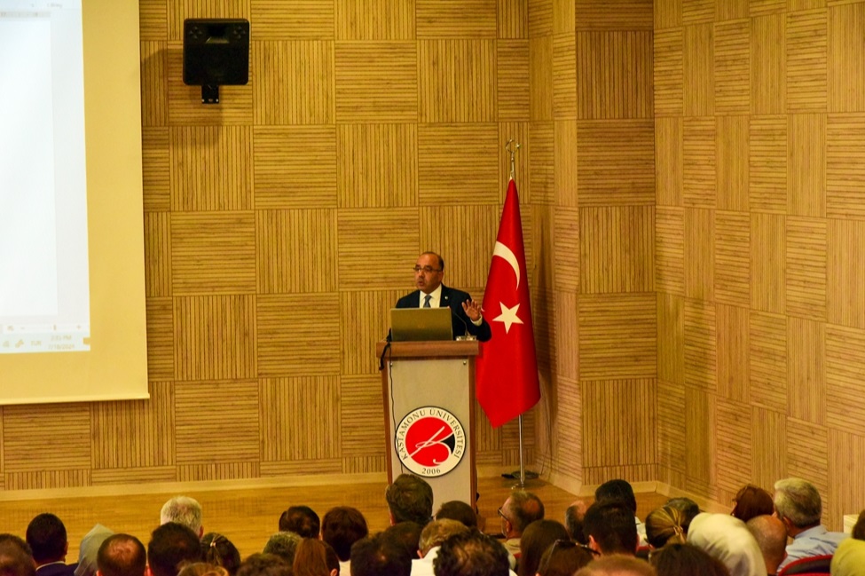 Üniversitemizde Kurumsal Akreditasyon Programı Tecrübe Paylaşım Toplantısı Gerçekleştirildi.